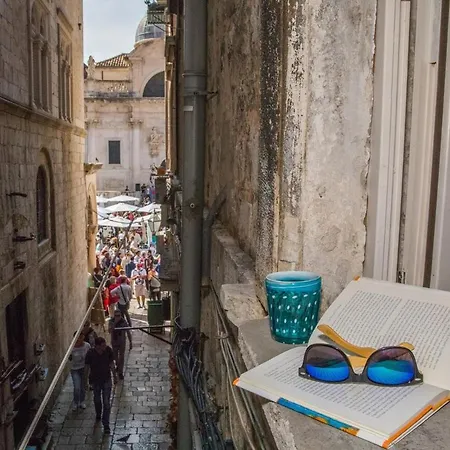 Historic Elegance In The Heart Of Old Town